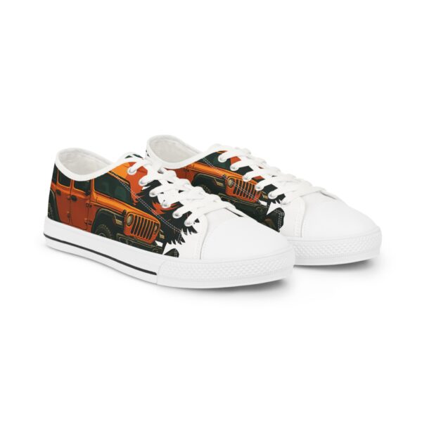 Men's Low Top Sneakers - Vintage Jeep Design for Outdoor Enthusiasts
