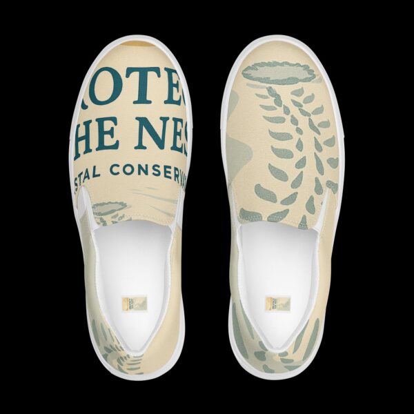 Women’s slip-on canvas shoes